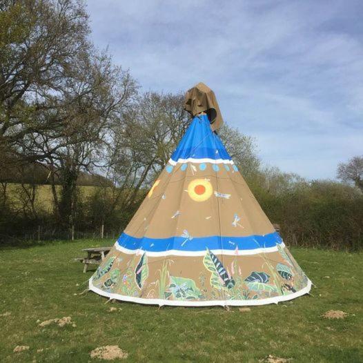 Big Sky Tipi Holidays Wartling Екстериор снимка