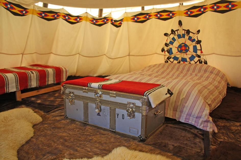 Big Sky Tipi Holidays Wartling Екстериор снимка