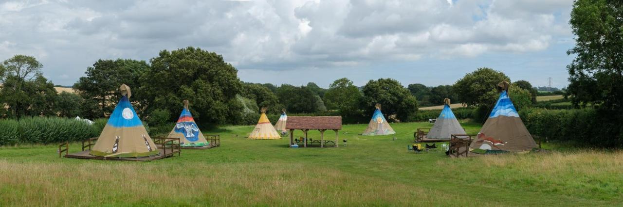 Big Sky Tipi Holidays Wartling Екстериор снимка