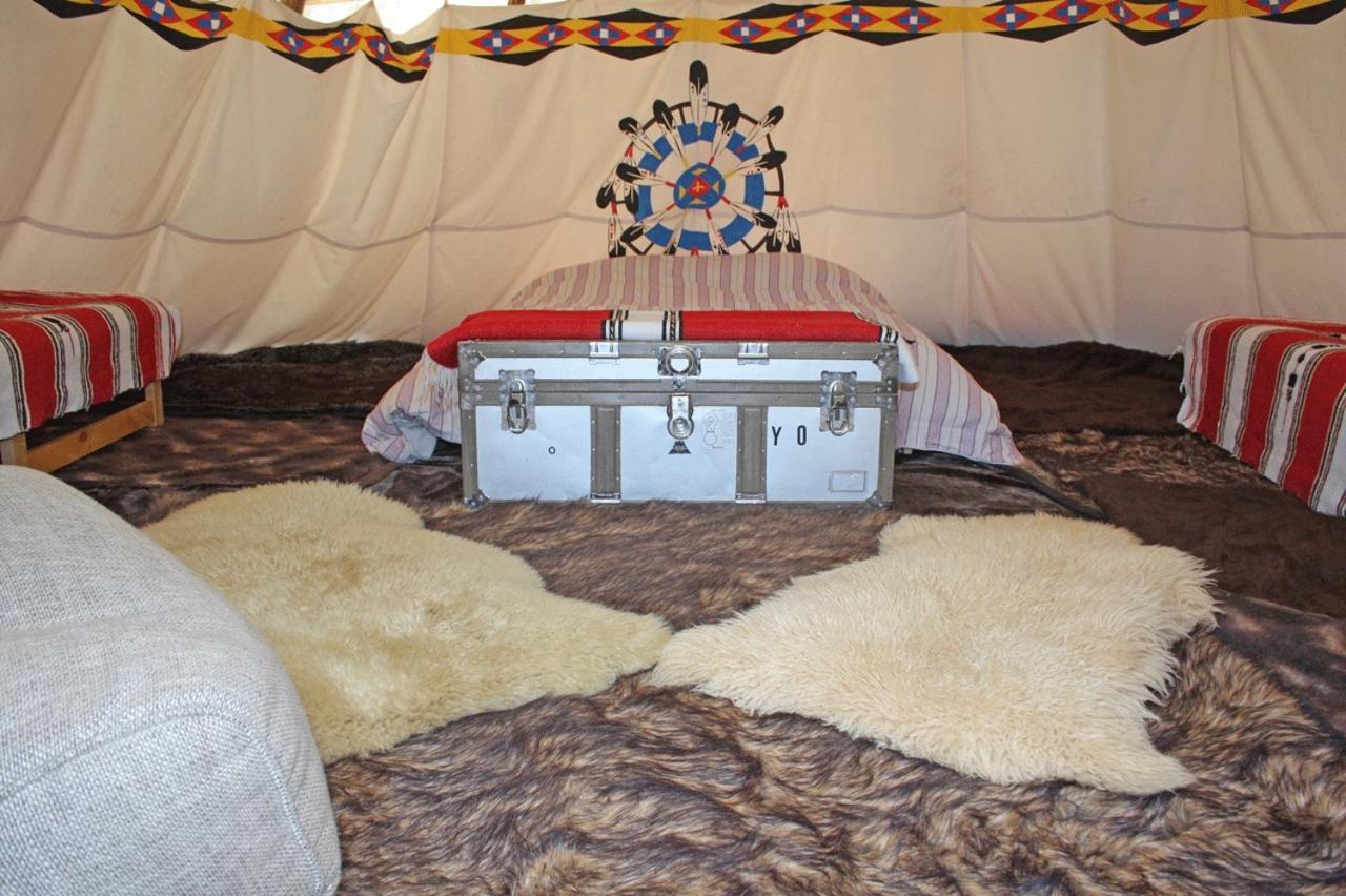 Big Sky Tipi Holidays Wartling Екстериор снимка